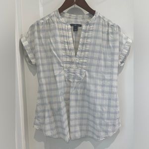 Gap cap sleeve shirt